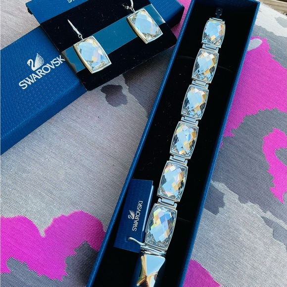 Authentic Swarovski Jewelry Set🌟BEAUTIFUL 💗 - Picture 5 of 16